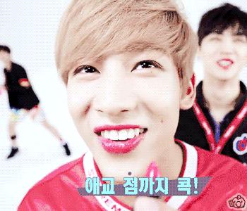 一年服下那么多唇膏,老板麻烦给我来根能吃的!