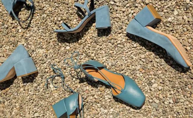 潮范十足的休闲鞋出行时尚两不误,盘点五款适合日常穿搭的时尚潮鞋