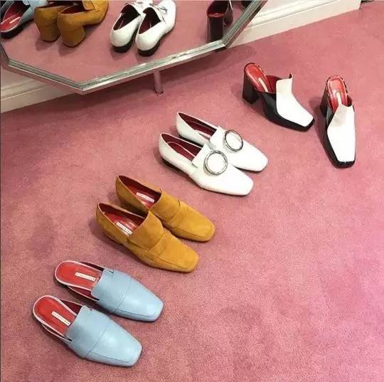 潮范十足的休闲鞋出行时尚两不误,盘点五款适合日常穿搭的时尚潮鞋