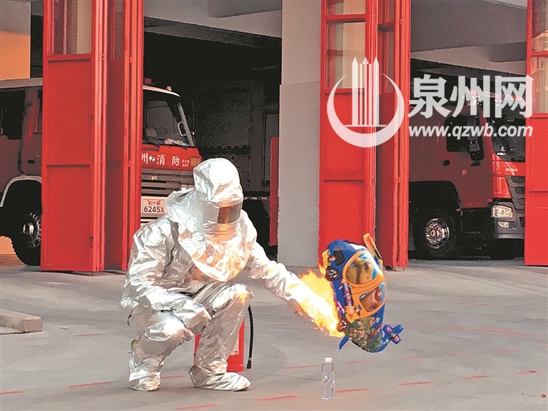 消防氢气球实验,氢气球危险还是氦气球危险