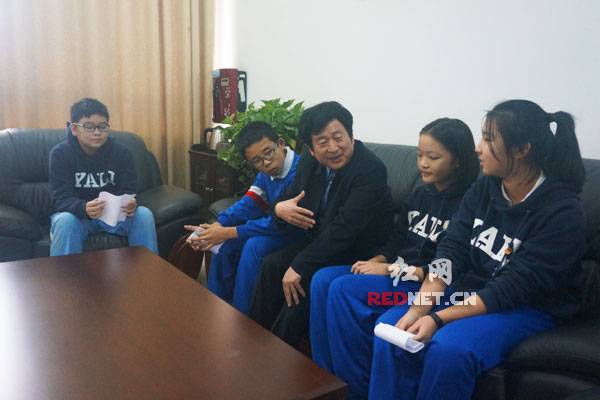 家门口的好学校校长,家门口的好中学