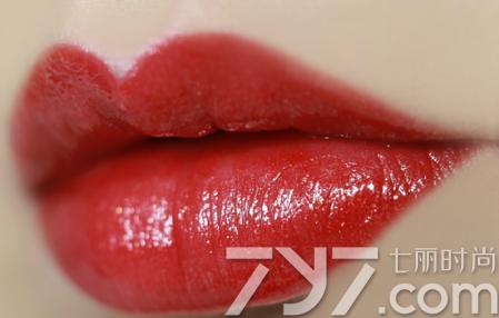 ysl彩妆盘老款,ysl星辰彩妆8件套价格多少