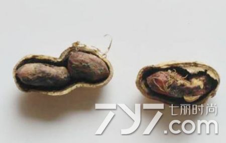 花生发霉还可以煮着吃吗,花生霉斑