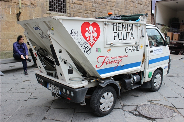 蜜月旅行惊现知豆比亚迪，顺着德法瑞意饱览欧洲的新能源汽车