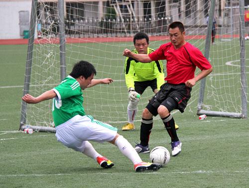 教你五步踢好球,五个足球技巧