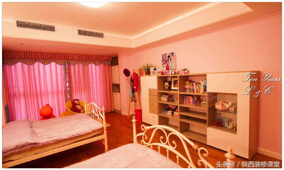 结婚已经十年，十年给老婆的礼物就是这套不大不小的房子