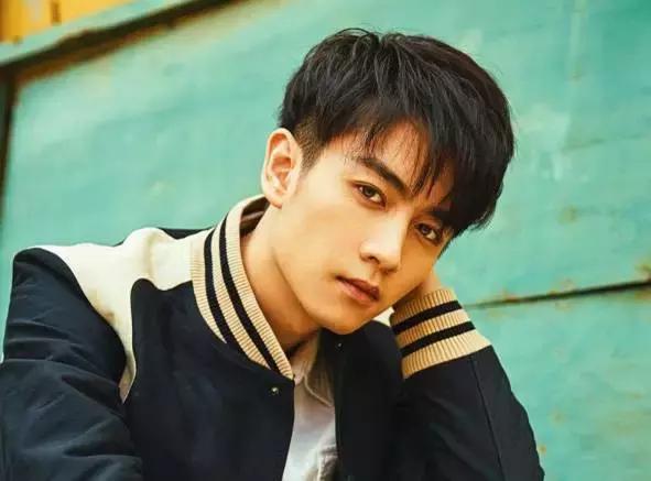 十二星座穿衣打扮搭配技巧,十二星座穿衣风格最佳搭配