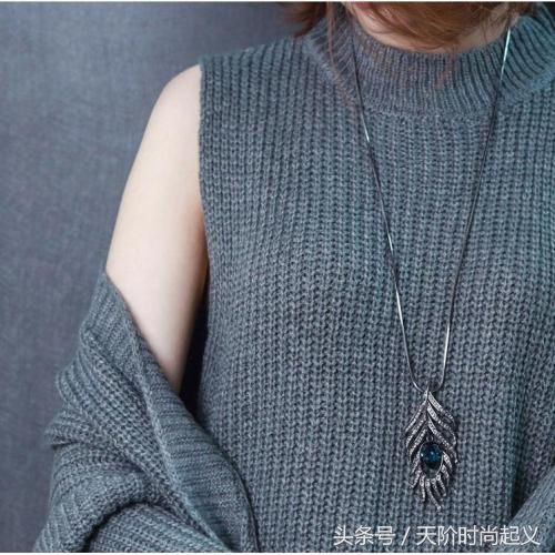 沉闷的冬天需要亮色点缀,冬天怎么能少了一件毛衣呢