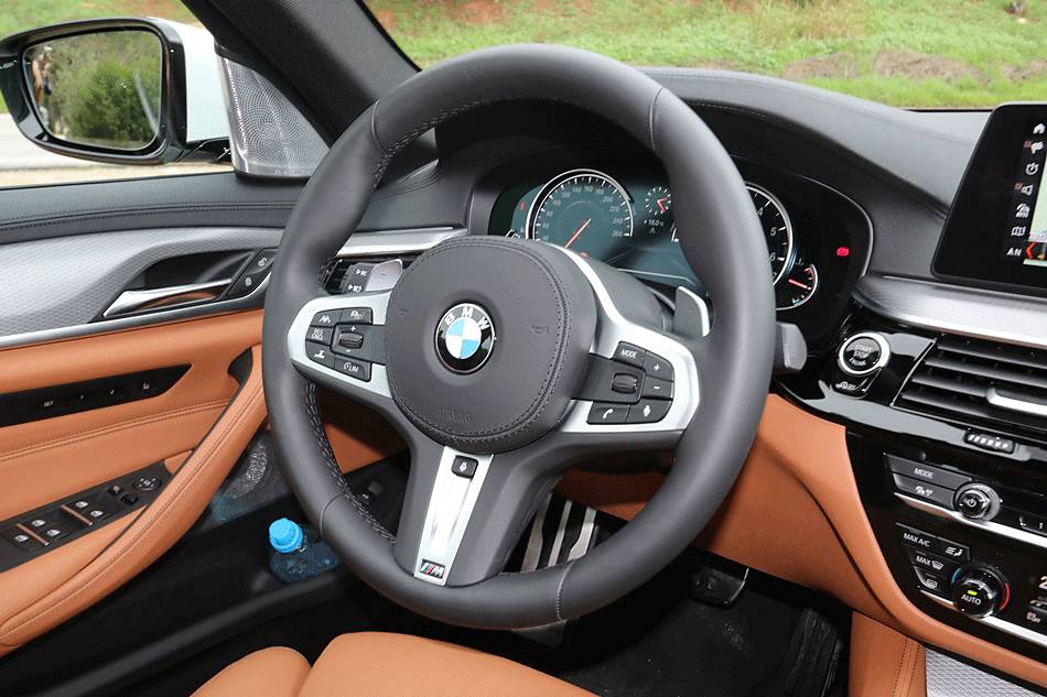 全新5系测评,试驾全新2018宝马5系