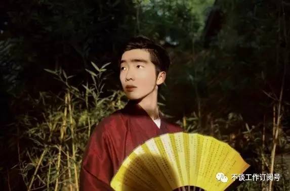 折叠汉服教程,能穿的汉服怎么折