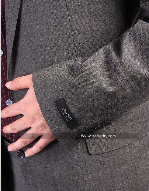 正装怎样穿不像推销员,正装怎么穿才不像卖房的