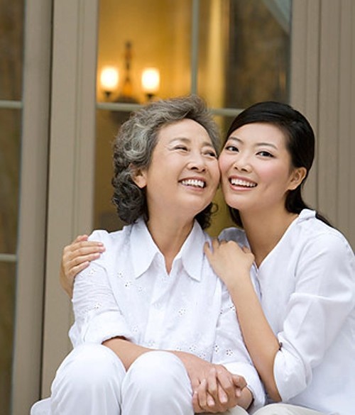 更年期怎么保养自己，犹如不老女神赵雅芝不老男神钟汉良