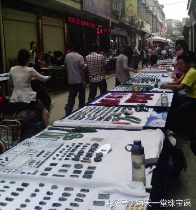 这四种有毒的玉石请远离,四种最害人的玉石