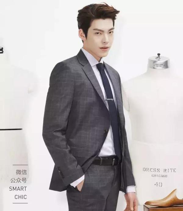 正装怎样穿不像推销员,正装怎么穿才不像卖房的