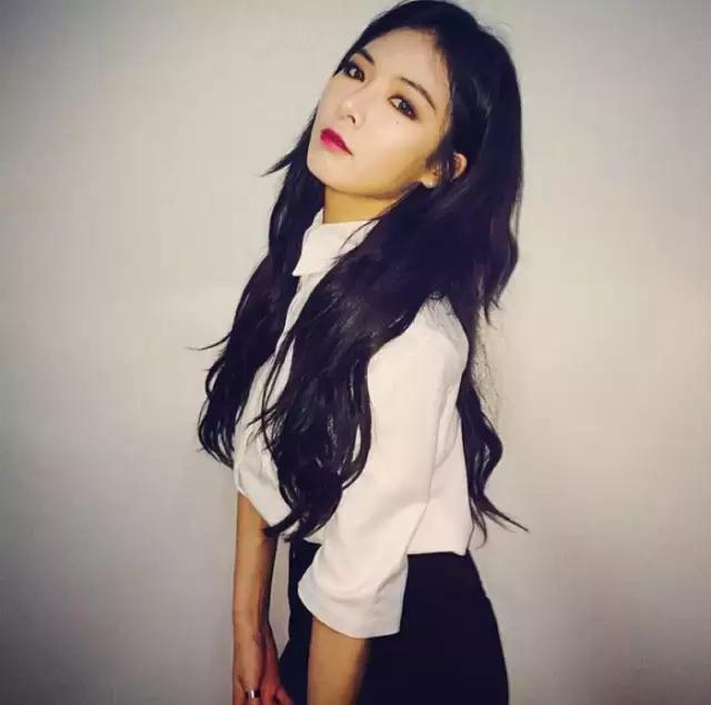 发型真的可以让脸看起来小一些嘛,适合大脸妹的减龄发型