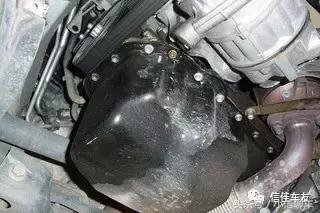 汽车过了8年漏油漏液,怎么发现车子漏油