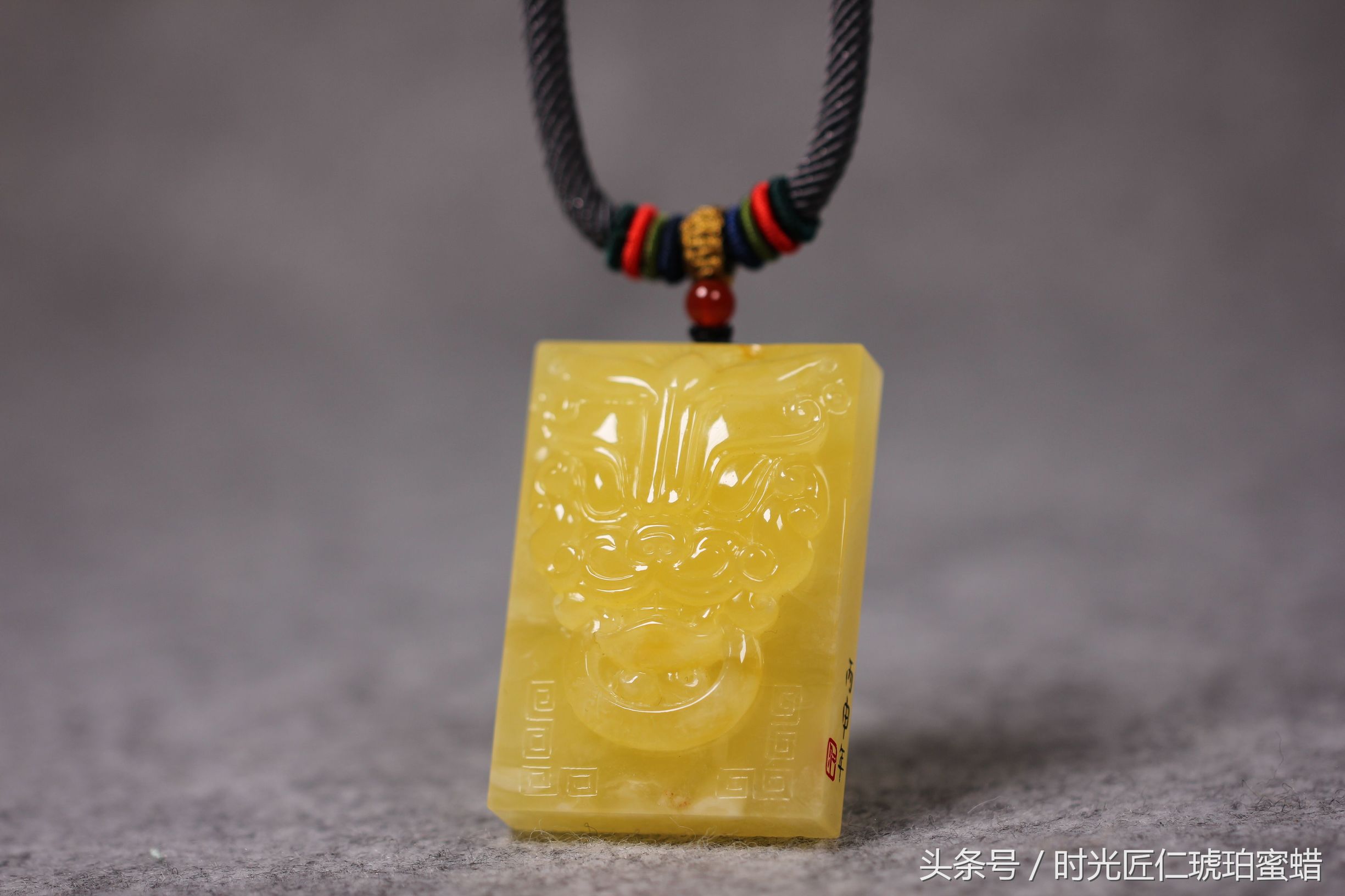 琥珀蜜蜡有什么作用与功效,琥珀蜜蜡粉的药用