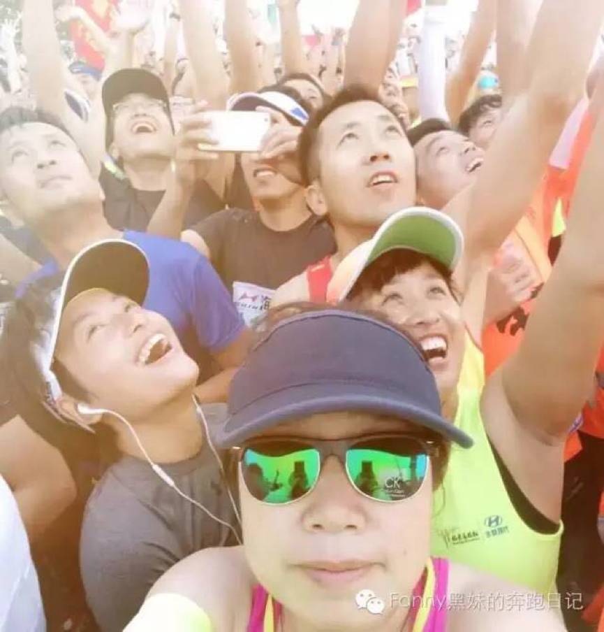 黑妹马拉松图片,马拉松黑妹