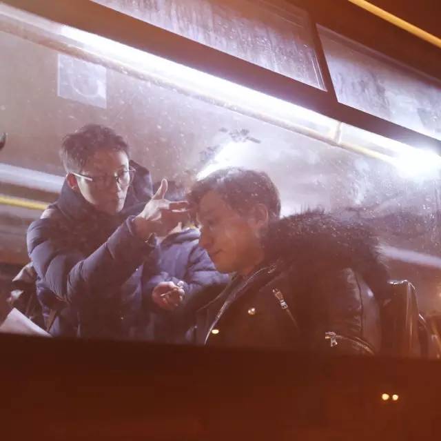 你以为的一见钟情,你以为的一见钟情其实是蓄谋已久