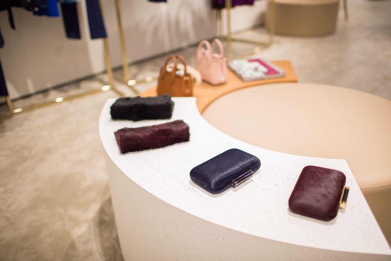 武汉女人最爱这个美国佬？知道真相的我眼泪掉下来！