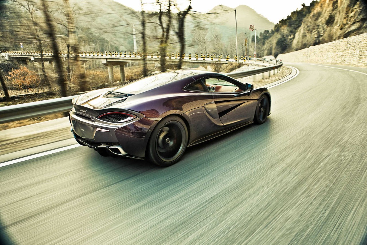 这两款车的体验感受就是:有钱真好丨TheAwards2016