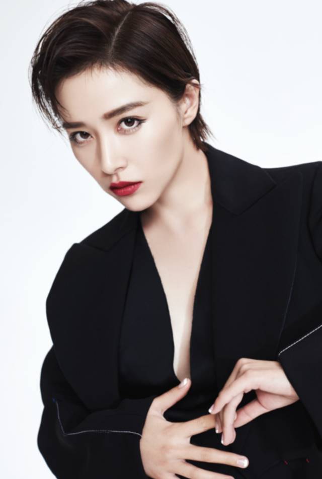 你以为的一见钟情,你以为的一见钟情其实是蓄谋已久