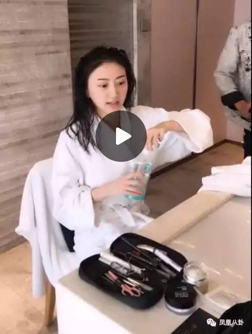 景甜直播洗脸用了什么,景甜素颜做直播