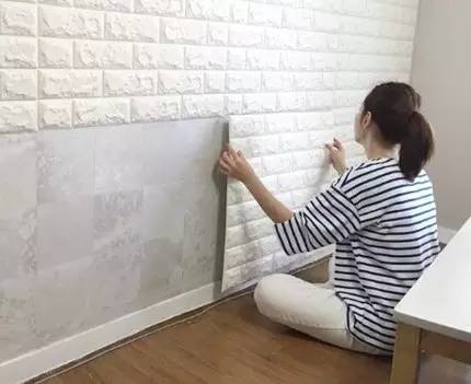 瀹夊埄骞村害鐩涗細,瀹夊埄澶т細鍗曞搧绾㈣壊