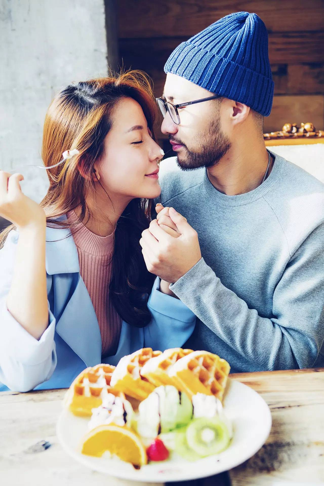 TR敢爱|男朋友不会拍照？这种秀恩爱方法最方便快捷！