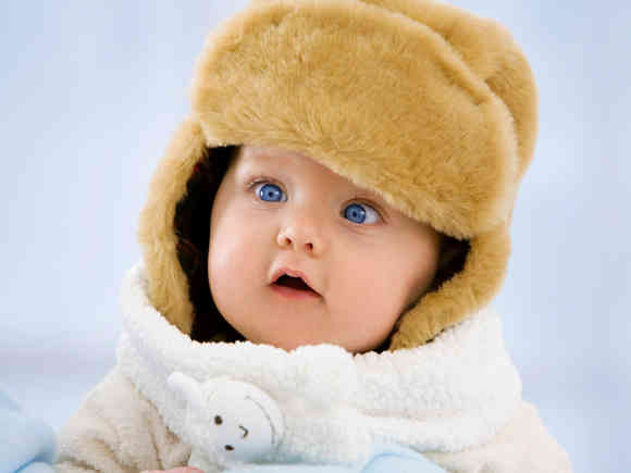 宝宝头发少应该多剃头吗,宝宝头发少剃短头发能增多吗