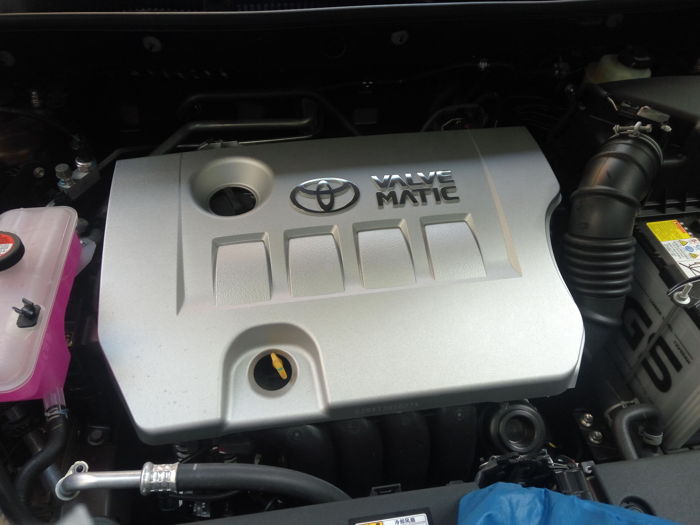 丰田rav4荣放2.0自动四驱新锐版,荣放rav4四驱精英版深度评测