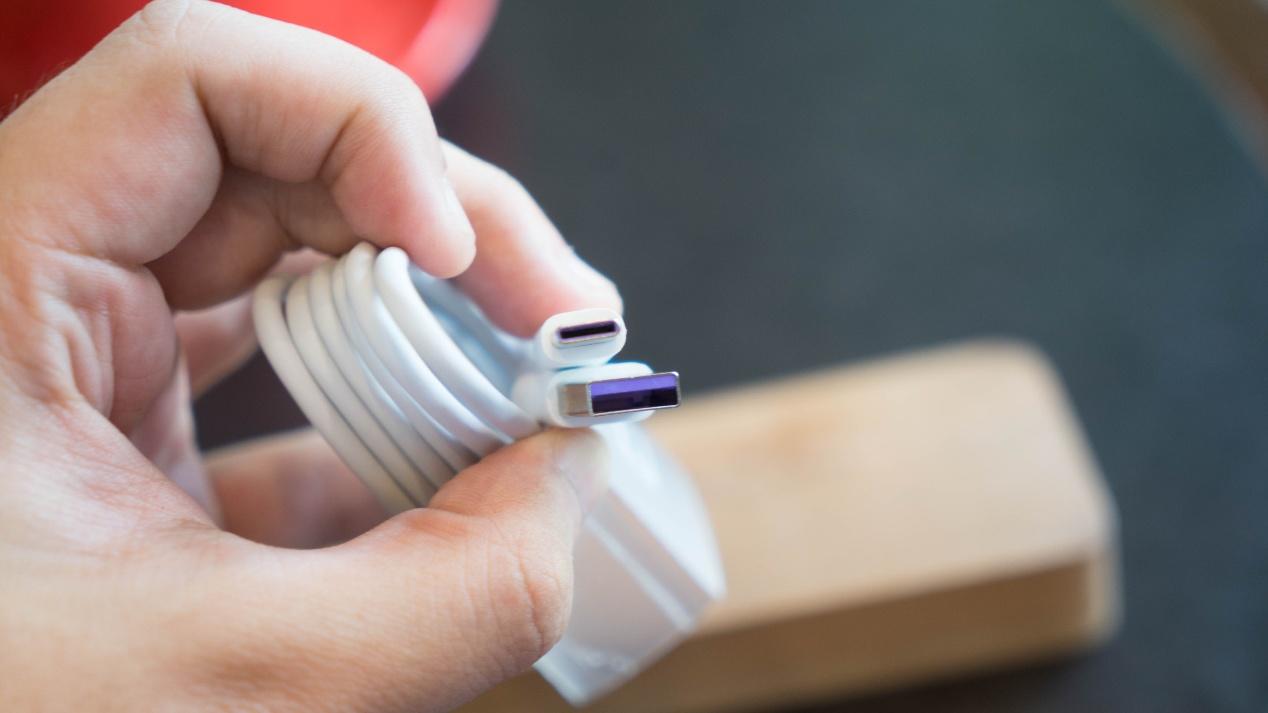 华为mate9可以用40w超级快充吗,华为mate9可以用40w快充吗