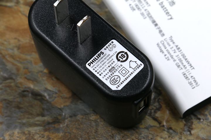 飞利浦e180手机怎么样,飞利浦老人机充电器