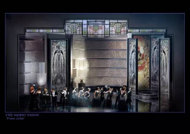 一个作曲家是如何一夜走红的？