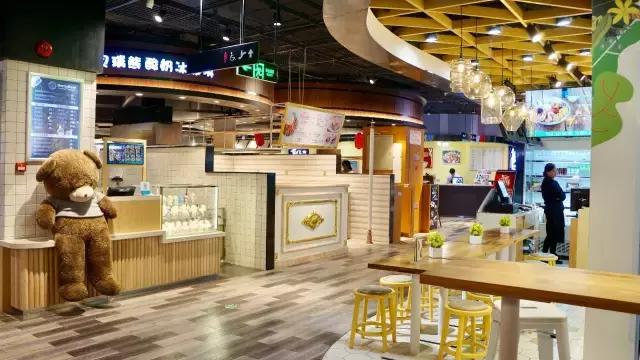 空间六记｜没了“站街”拉客的百脑汇，居然开起了“医院”？