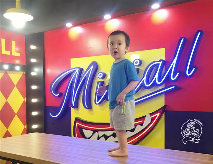 这店美得像百老汇！5星迷你料理一口吃，你绝对没尝过！