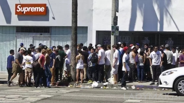 lv和supreme合作款价格,supreme与lv出过哪些联名款