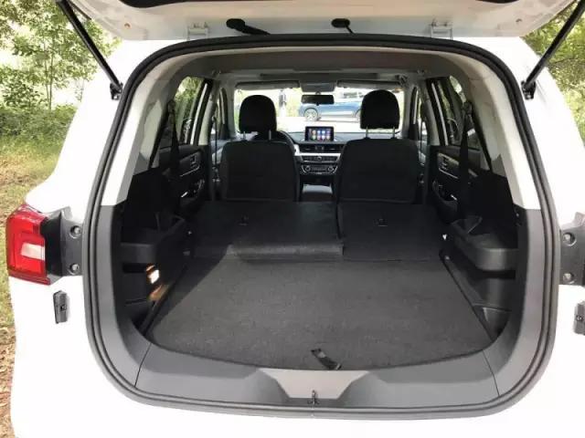 高性价比大空间suv售不足7万起,高性价比入门豪华suv