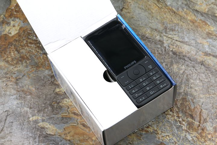 飞利浦e180手机怎么样,飞利浦老人机充电器