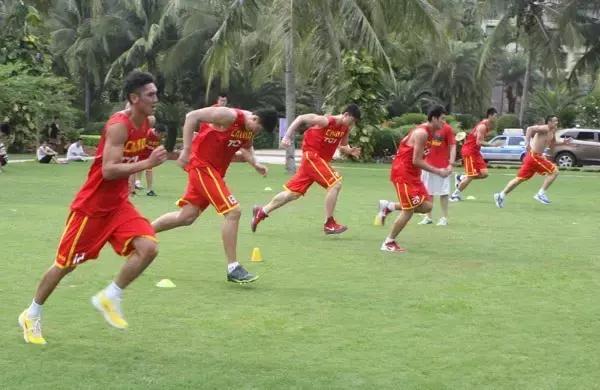 美如画团战集锦视频,后场美如画前场烂如渣