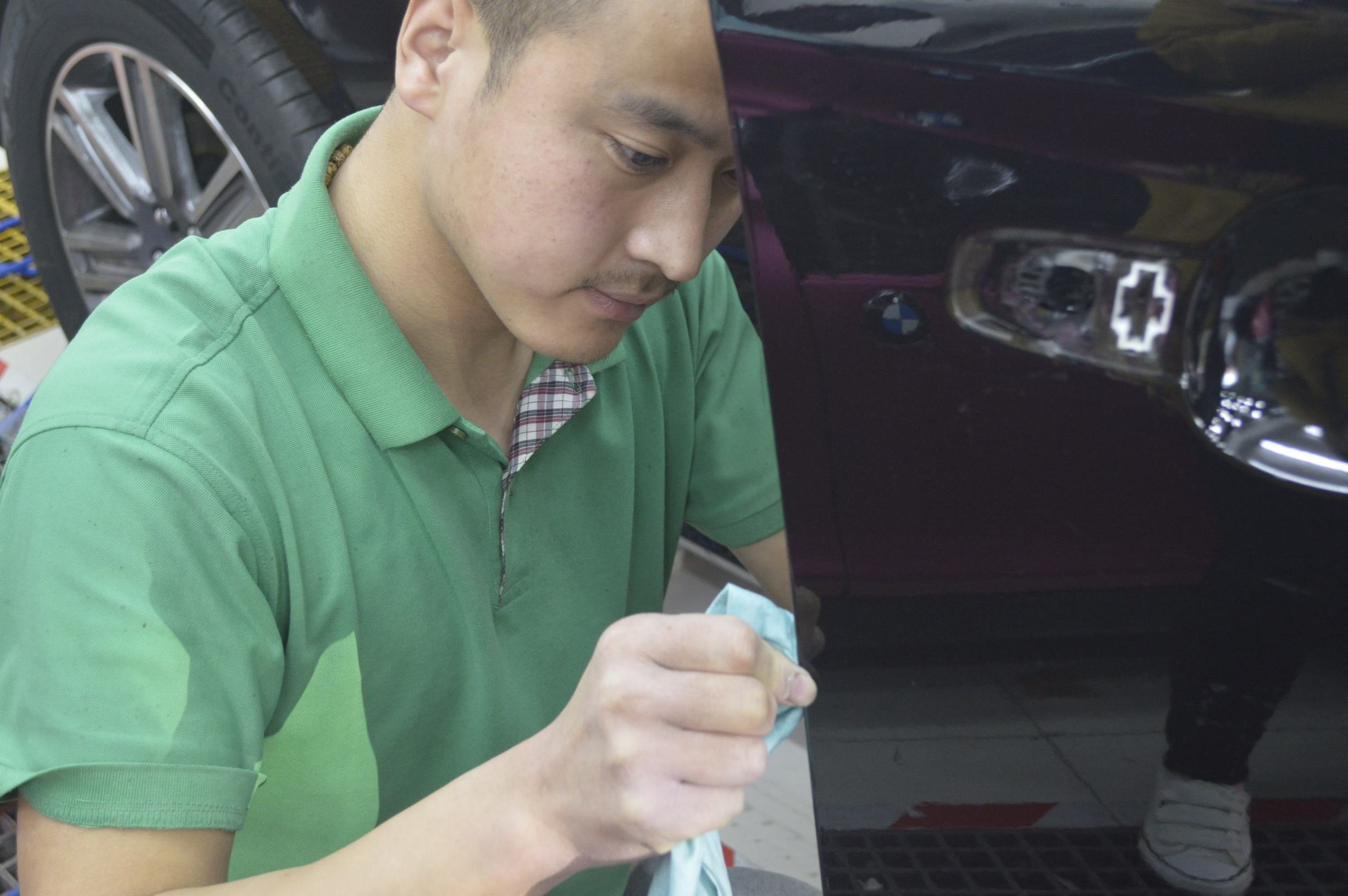 沃尔沃车衣保护原车漆,沃尔沃贴隐形车衣注意事项