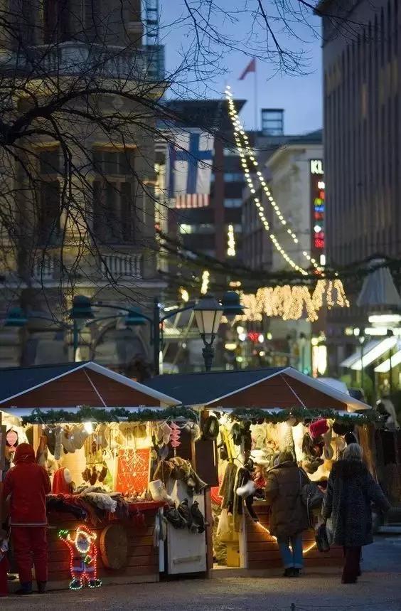 和大象拔河比赛,大象跟大象拔河