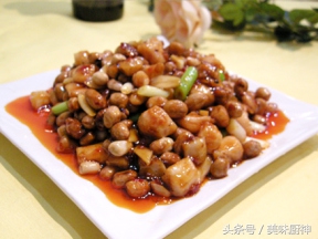 美味的鸡丁拌饭,美味鸡丁面条