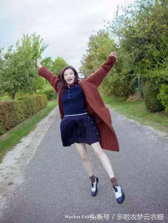 刘诗诗杨幂穿毛毛鞋,杨幂刘诗诗最新路透