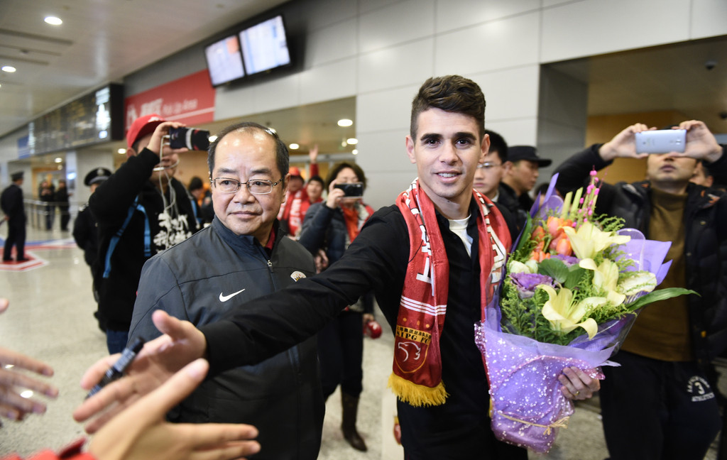 上港压哨续约奥斯卡,球迷对武磊的期望