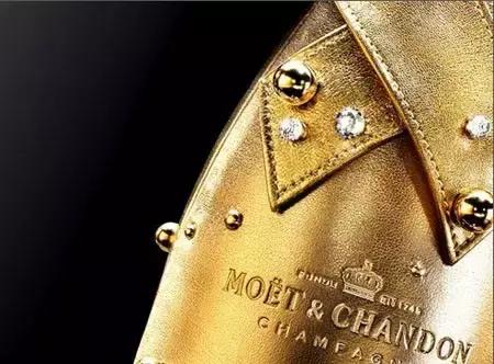 摩羯座娶什么女人最幸福,深度剖析摩羯座女人