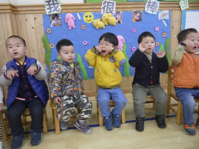 1-2岁宝宝学说话的14种方法,6个月如何引导孩子学说话