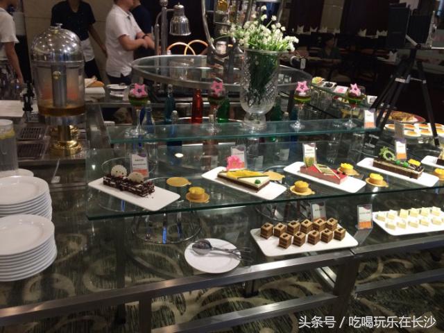 在长沙吃顿烧烤200元够吗,长沙去吃湘菜吃到饱大概多少钱