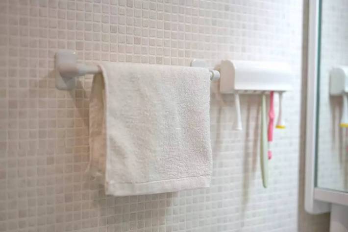 居家小妙招小挂钩,居家实用小物件粘钩