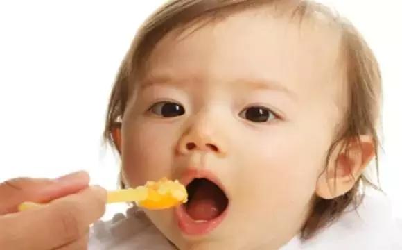 小儿脾虚内热大便干推拿手法视频,小孩拉稀食疗调脾胃